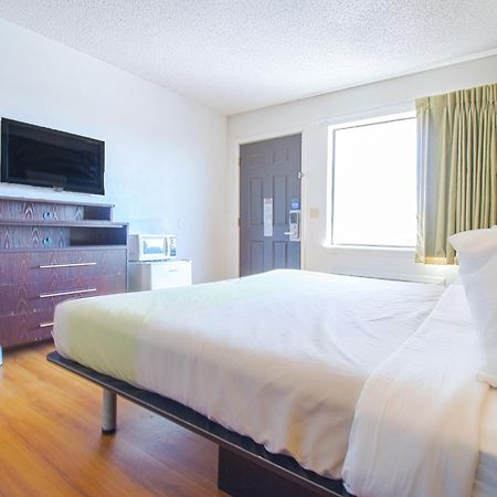 Studio Inn Extended Stay Oklahoma City Airport By Oyo Exterior photo