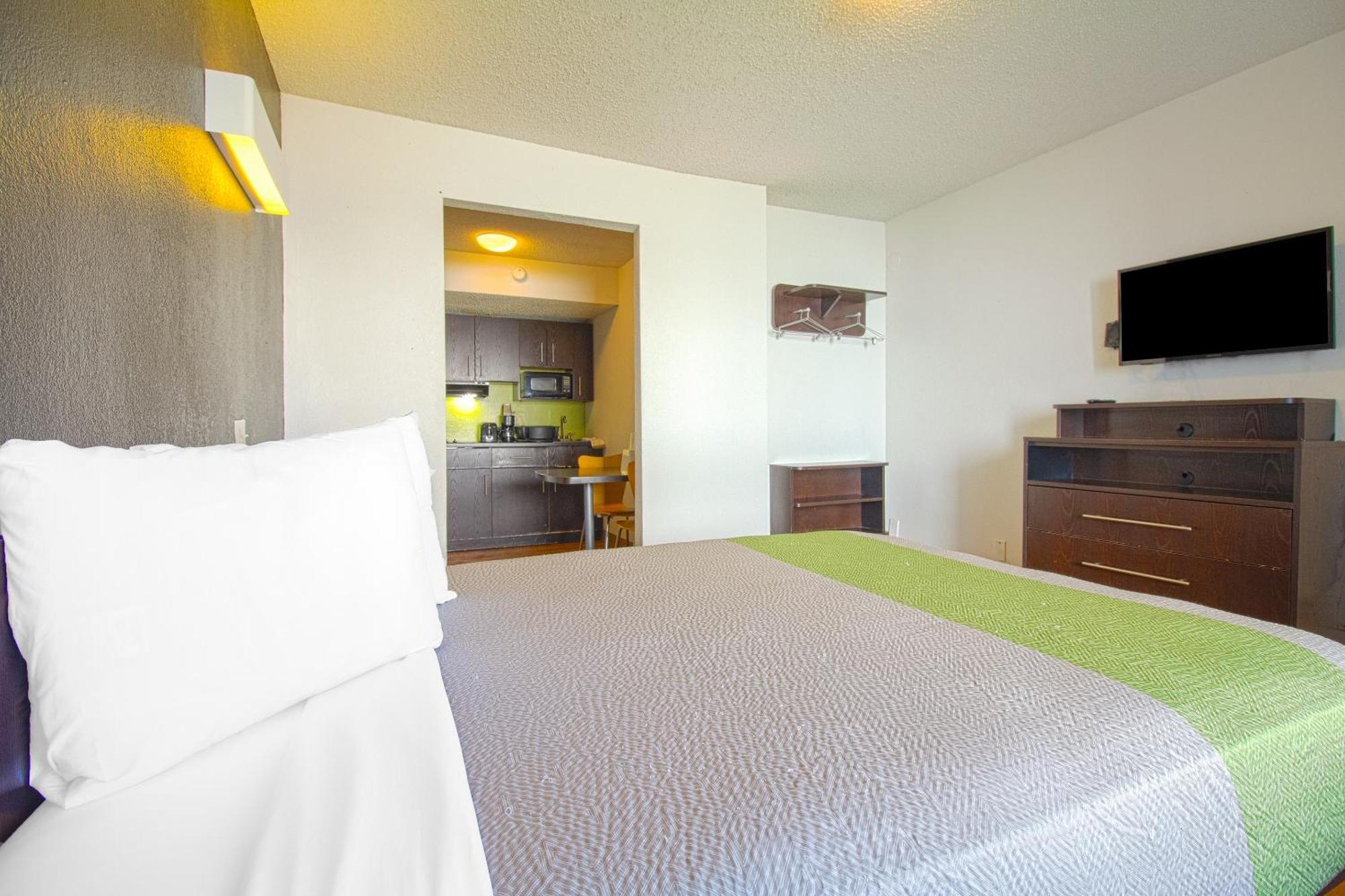 Studio Inn Extended Stay Oklahoma City Airport By Oyo Exterior photo