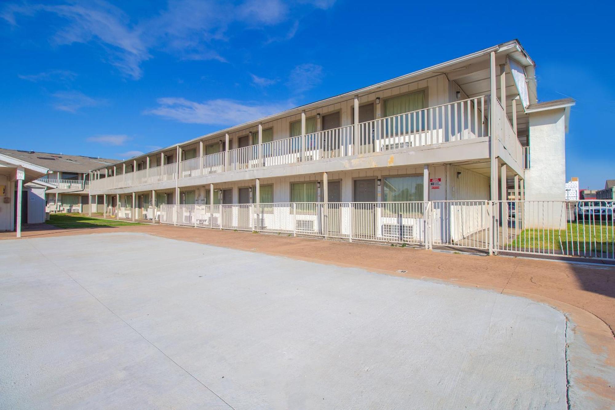Studio Inn Extended Stay Oklahoma City Airport By Oyo Exterior photo