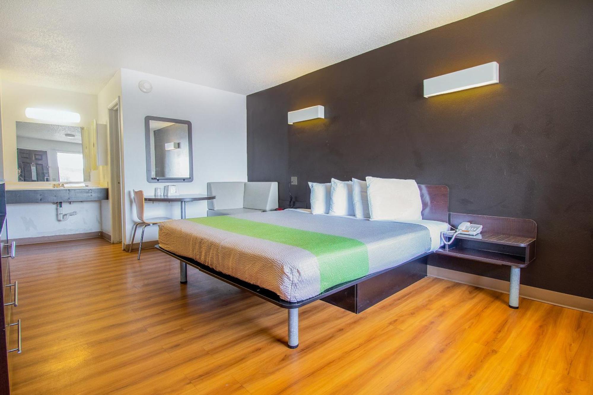 Studio Inn Extended Stay Oklahoma City Airport By Oyo Exterior photo
