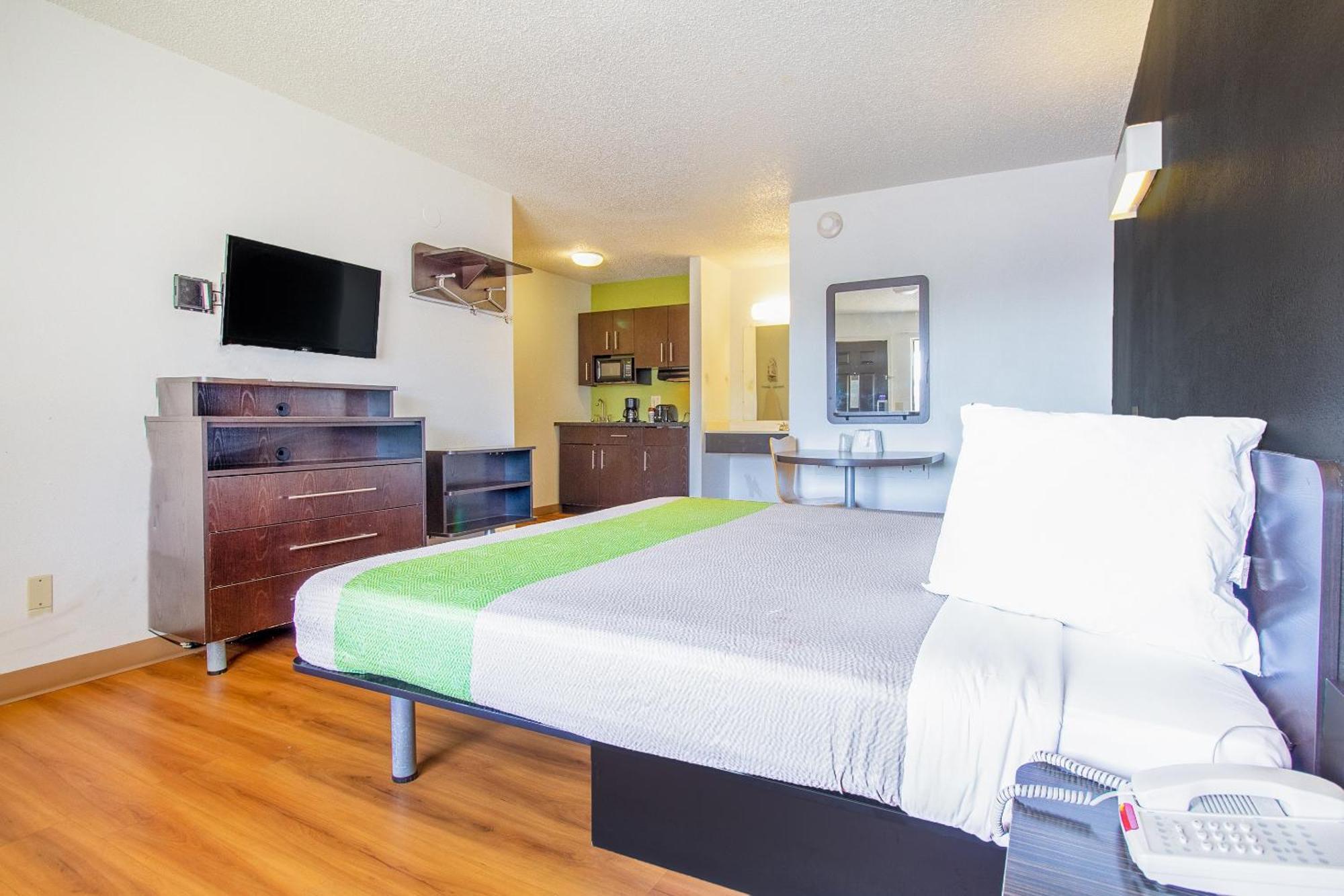 Studio Inn Extended Stay Oklahoma City Airport By Oyo Exterior photo