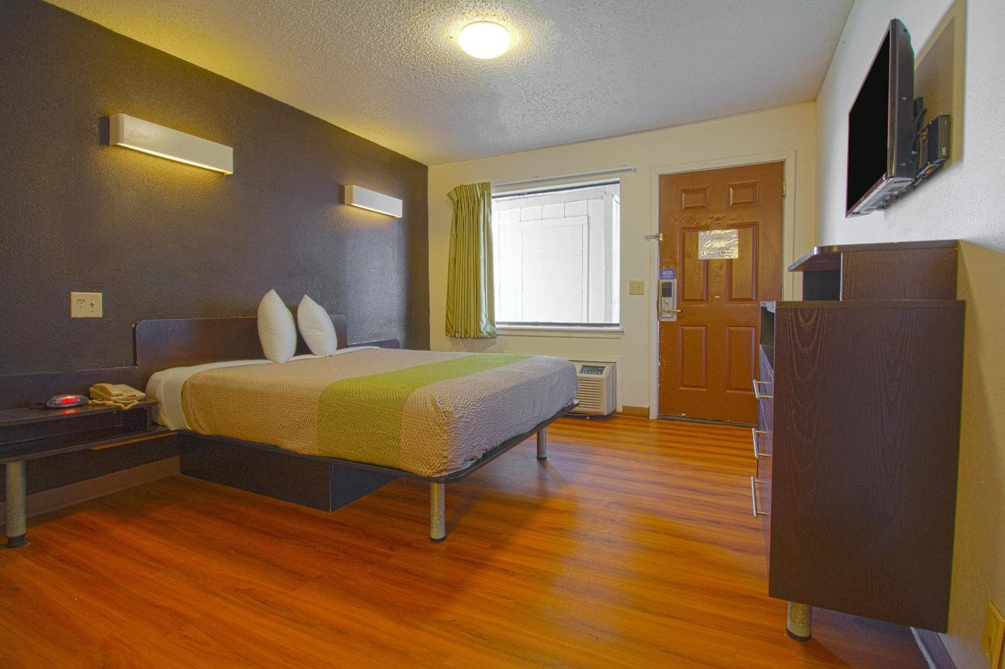 Studio Inn Extended Stay Oklahoma City Airport By Oyo Exterior photo