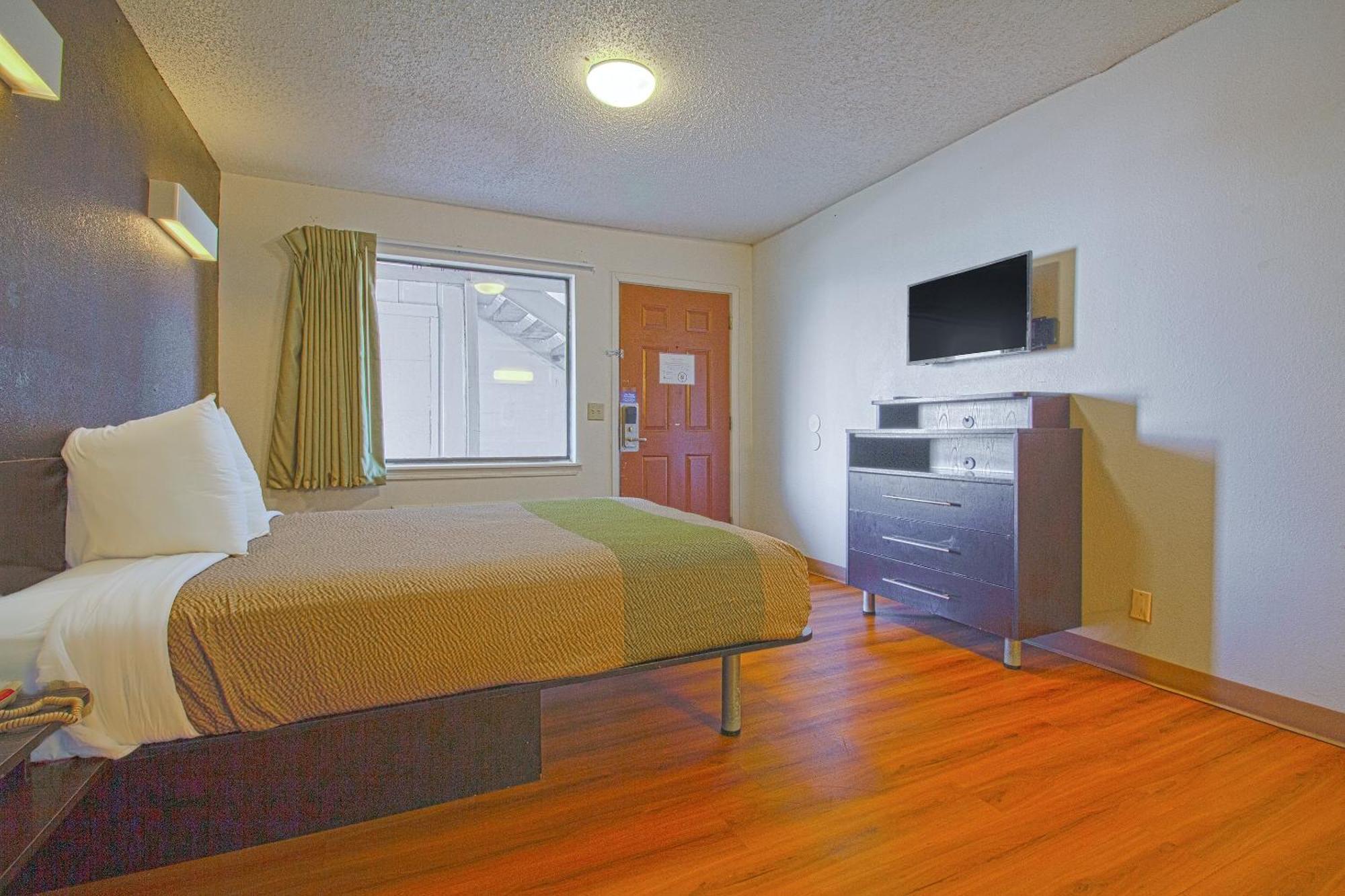 Studio Inn Extended Stay Oklahoma City Airport By Oyo Exterior photo